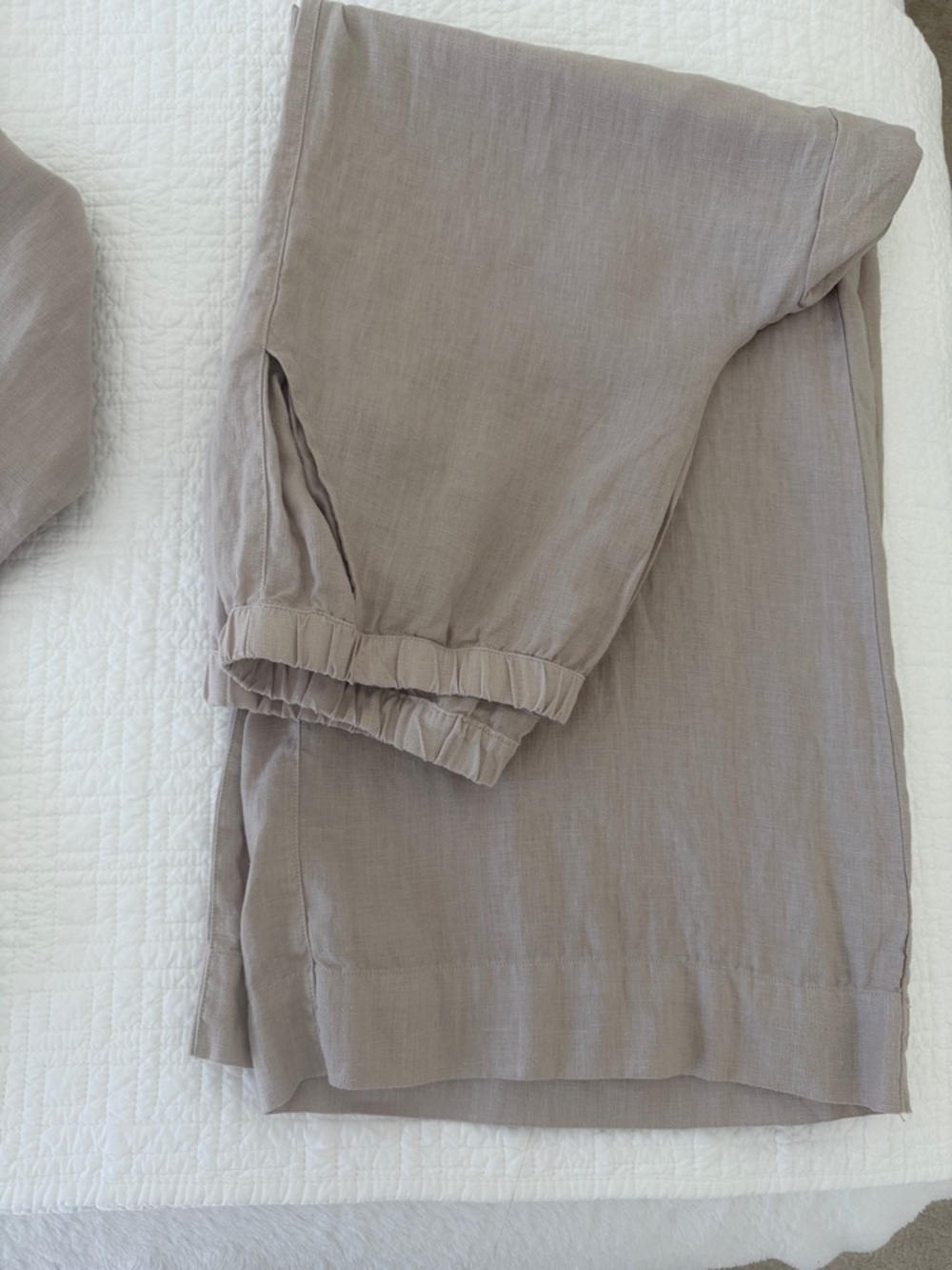 Frank & Eileen Tuscany Getaway Set  SMALL Sand Linen - Picture 3 of 7